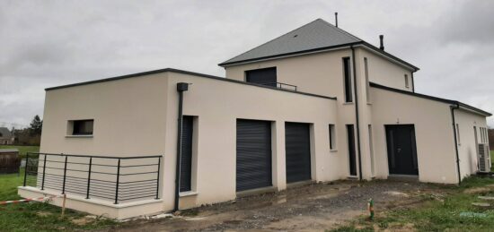 maison contemporaine à Etage à Oizé